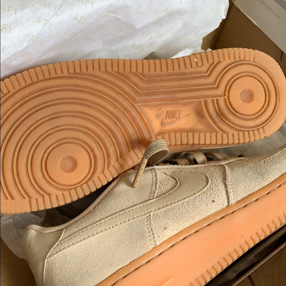 Shoes - Picture 3 of 3